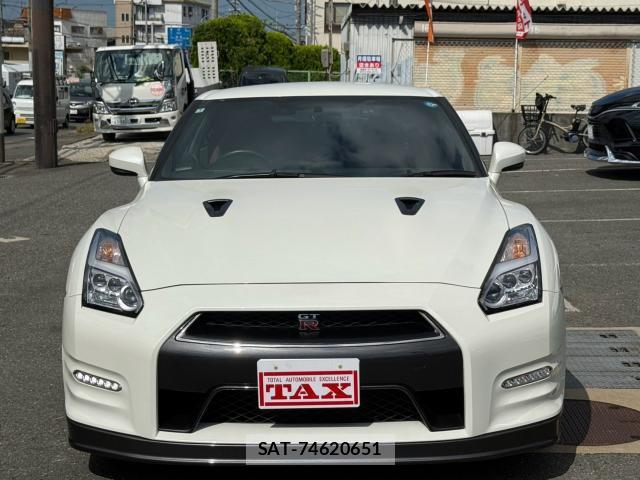 Nissan GT-R 2012-05 8651545-17