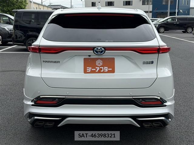 Toyota HARRIER HYBRID 2023-08 8647698-9