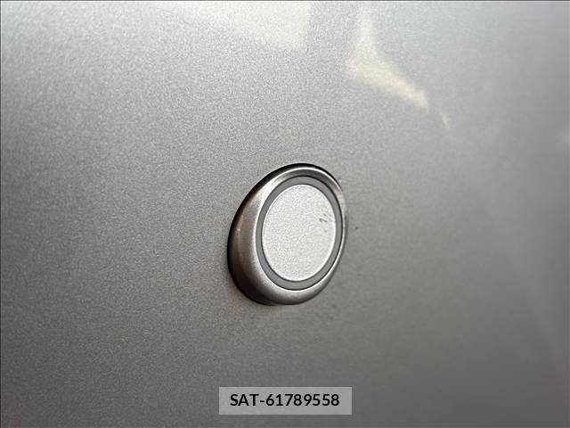Toyota HARRIER HYBRID 2023-07 8649190-6