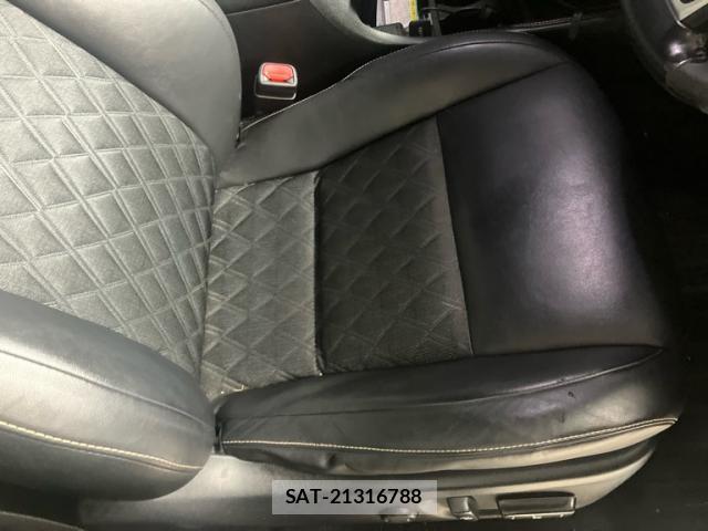 Toyota HARRIER HYBRID 2014-08 8649331-10