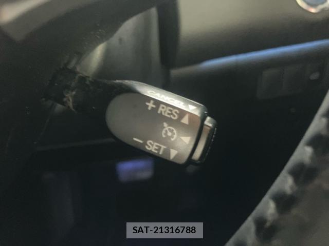 Toyota HARRIER HYBRID 2014-08 8649331-16