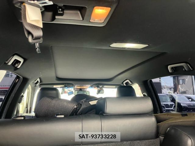 Toyota HARRIER HYBRID 2015-06 8651668-9