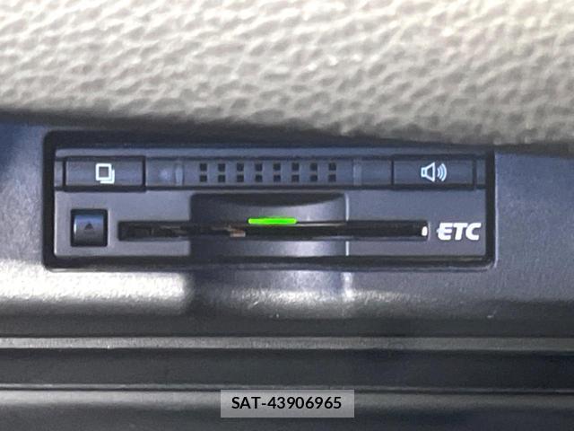 Toyota HARRIER HYBRID 2016-01 8652275-6