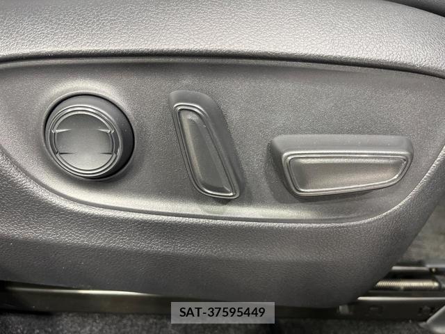 Toyota HARRIER 2022-03 8646764-7