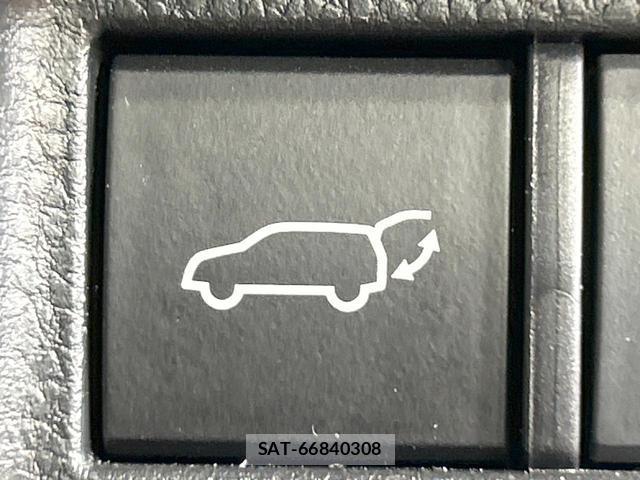 Toyota HARRIER 2023-08 8646786-6