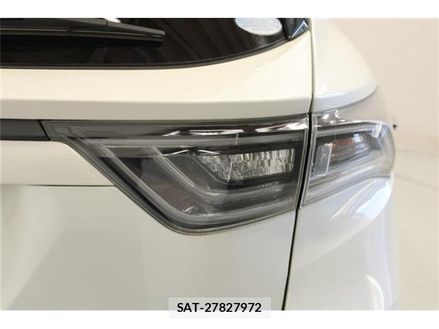 Toyota HARRIER 2014-10 8646913-17