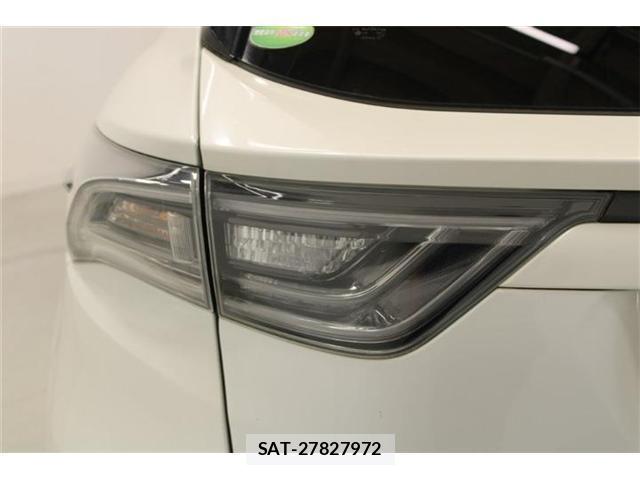 Toyota HARRIER 2014-10 8646913-18