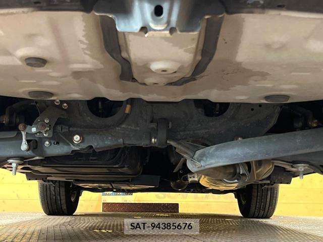 Toyota HARRIER 2017-02 8647321-17