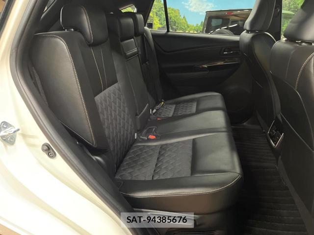 Toyota HARRIER 2017-02 8647321-7
