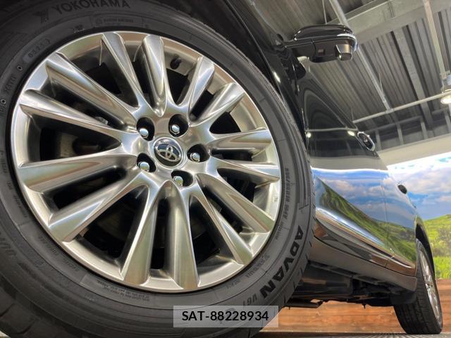 Toyota HARRIER 2018-07 8647923-13