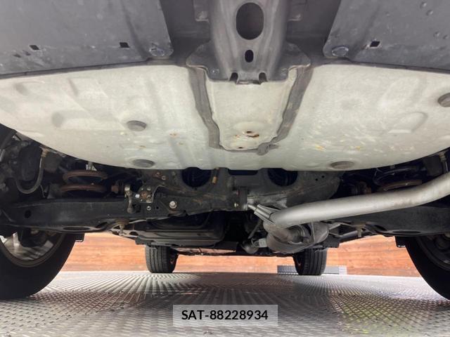 Toyota HARRIER 2018-07 8647923-19