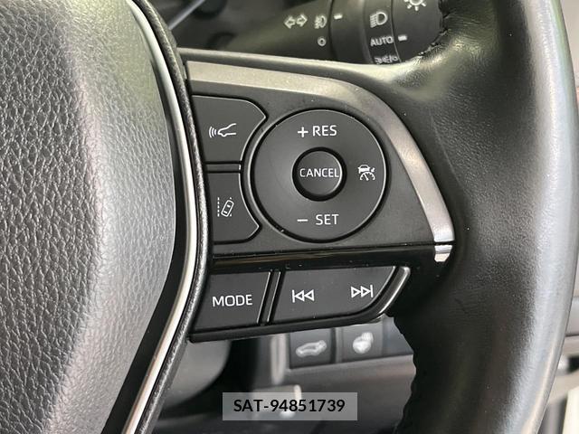 Toyota HARRIER 2021-08 8648462-4