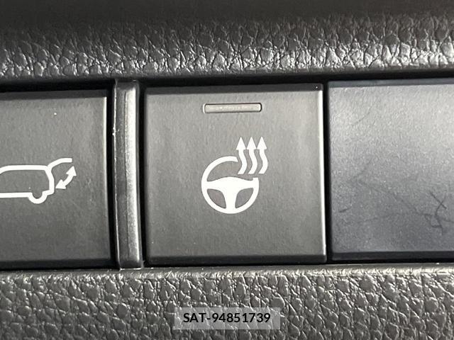 Toyota HARRIER 2021-08 8648462-5