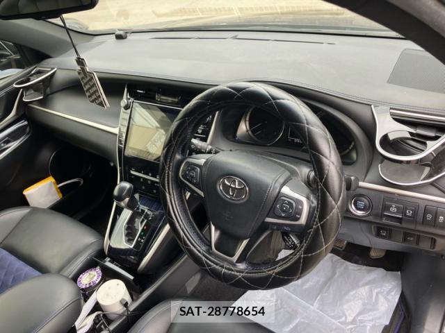 Toyota HARRIER 2019-10 8648497-10
