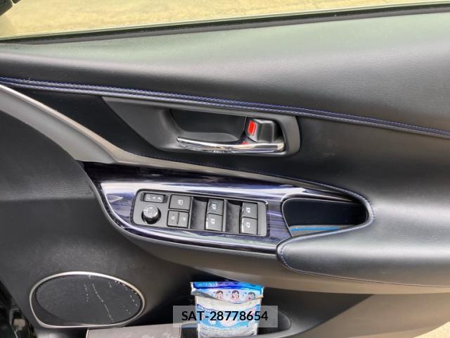 Toyota HARRIER 2019-10 8648497-8