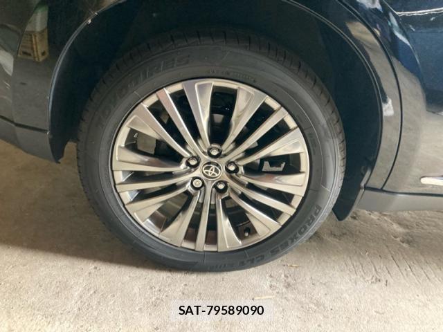 Toyota HARRIER 2018-04 8648708-12