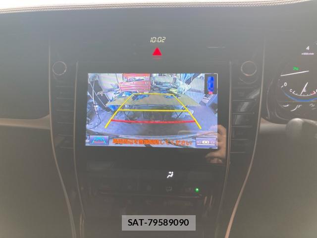 Toyota HARRIER 2018-04 8648708-14
