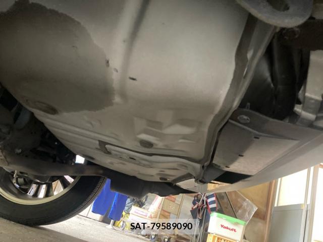 Toyota HARRIER 2018-04 8648708-4