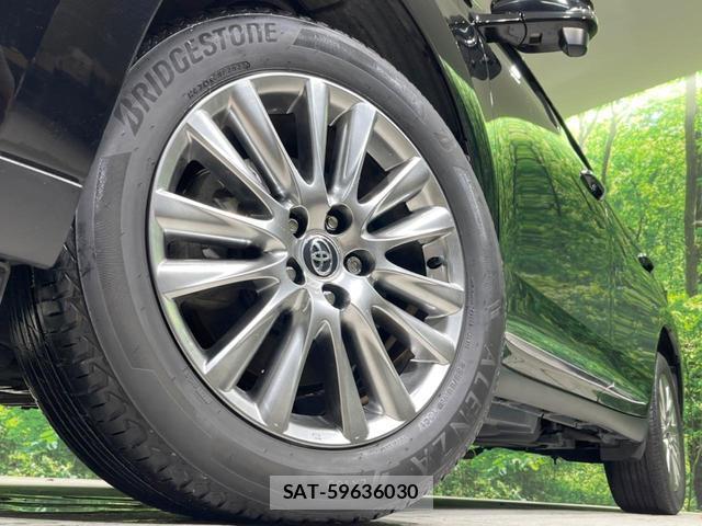 Toyota HARRIER 2017-12 8649214-12