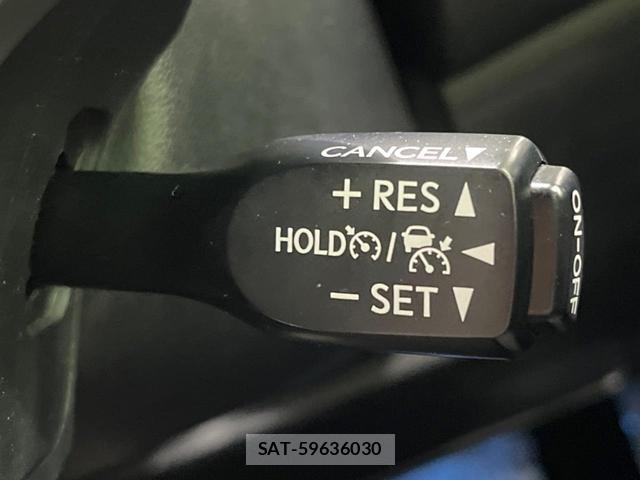 Toyota HARRIER 2017-12 8649214-5