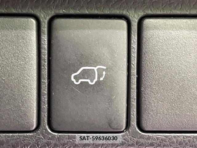 Toyota HARRIER 2017-12 8649214-6