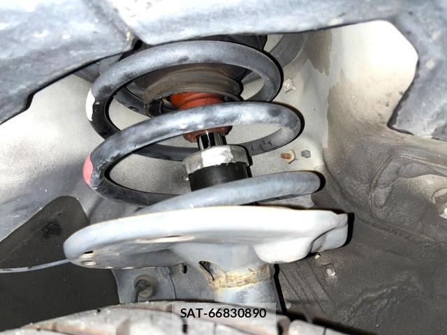 Toyota HARRIER 2014-09 8649227-19