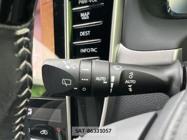 Toyota HARRIER 2017-01 8649431-16