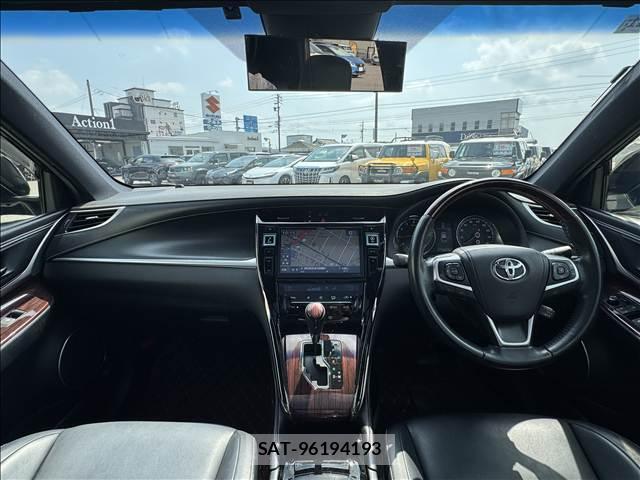 Toyota HARRIER 2015-02 8649458-1