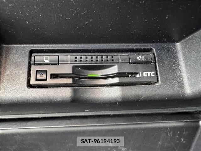 Toyota HARRIER 2015-02 8649458-14
