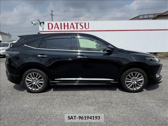 Toyota HARRIER 2015-02 8649458-17