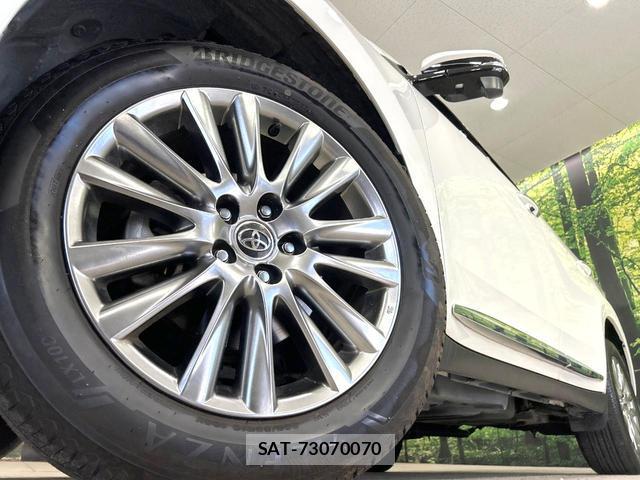 Toyota HARRIER 2017-05 8649537-12