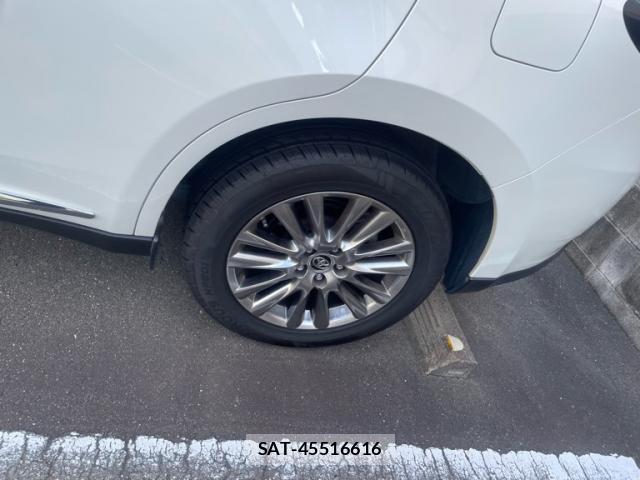 Toyota HARRIER 2019-06 8649595-3