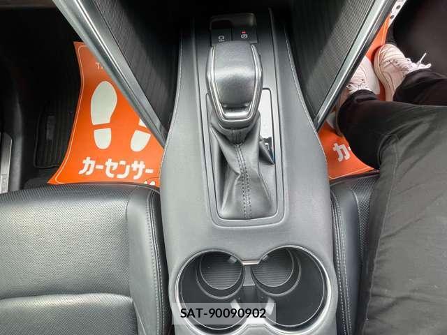 Toyota HARRIER 2021-10 8649744-13