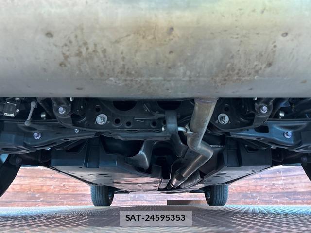 Toyota HARRIER 2021-08 8652171-18