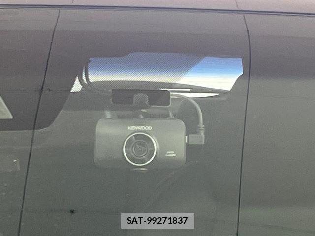 Toyota HARRIER 2022-04 8652322-3
