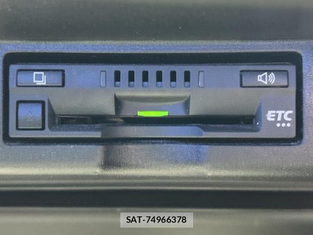 Toyota HARRIER 2018-01 8653563-17