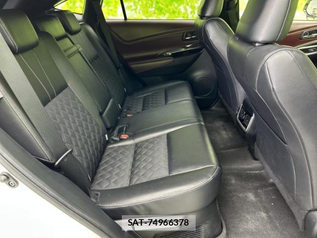 Toyota HARRIER 2018-01 8653563-4