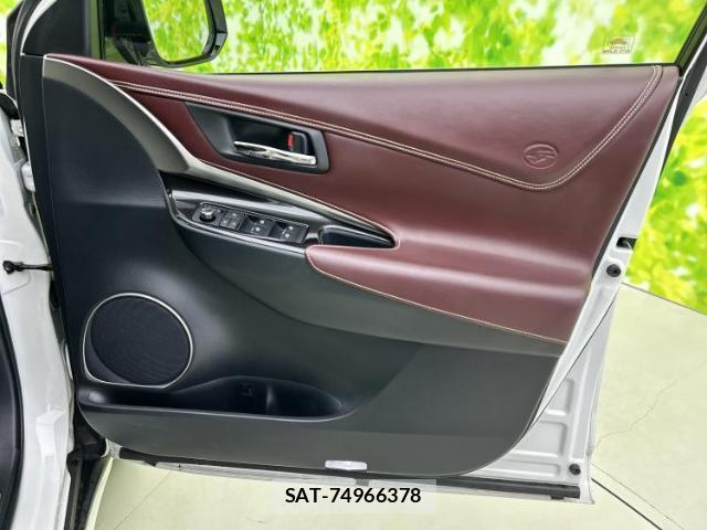 Toyota HARRIER 2018-01 8653563-6