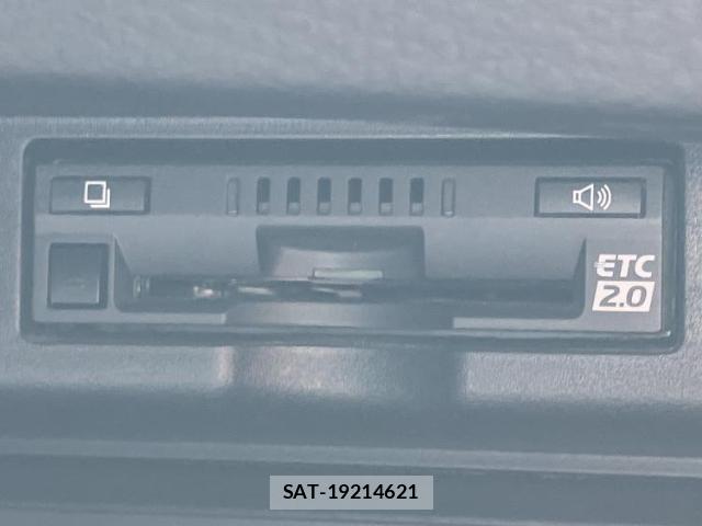 Toyota HARRIER 2019-09 8653685-17