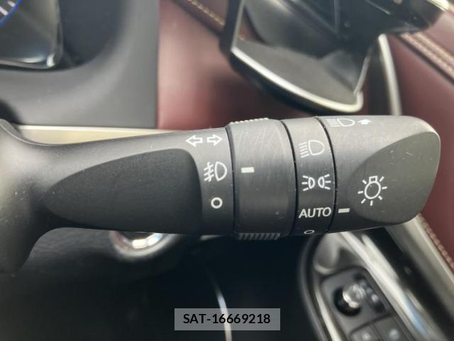 Toyota HARRIER 2017-09 8653756-15