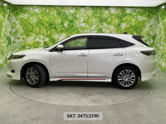 Toyota HARRIER 2017-04 8653775-1