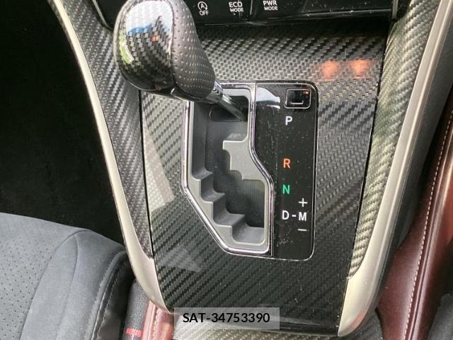 Toyota HARRIER 2017-04 8653775-17