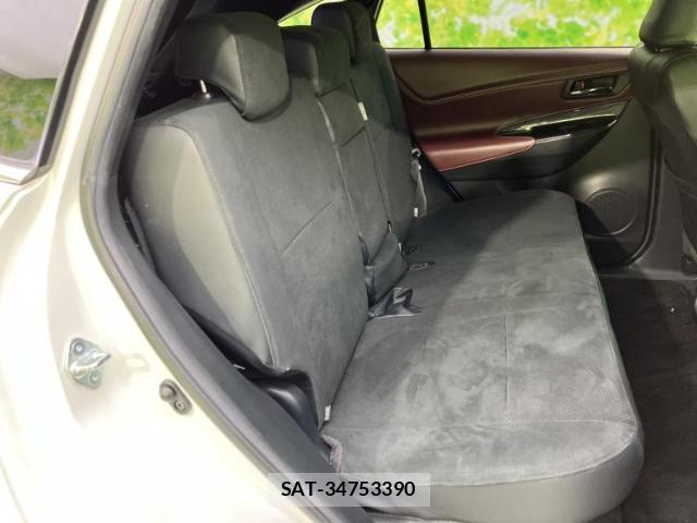 Toyota HARRIER 2017-04 8653775-4