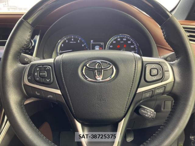 Toyota HARRIER 2017-12 8653804-14