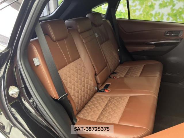 Toyota HARRIER 2017-12 8653804-4