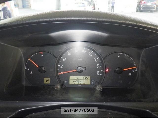 Toyota HIACE COMMUTER 2016-03 8647424-3