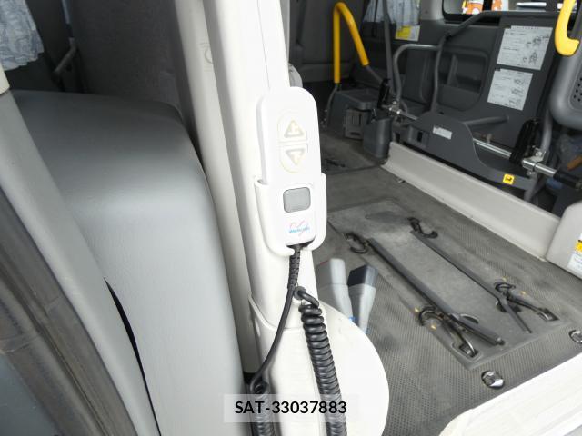 Toyota HIACE VAN 2006-03 8646992-10