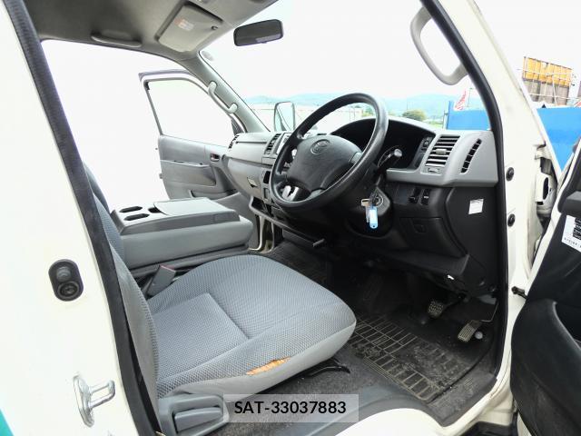 Toyota HIACE VAN 2006-03 8646992-16