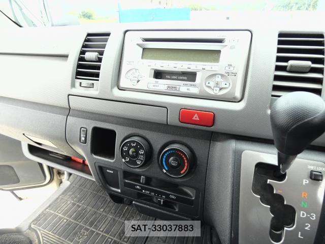 Toyota HIACE VAN 2006-03 8646992-18
