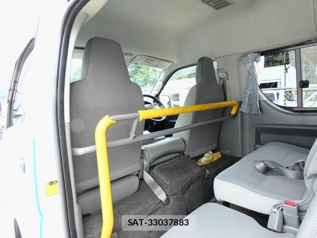 Toyota HIACE VAN 2006-03 8646992-7